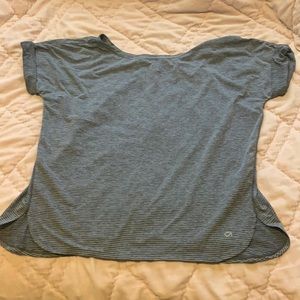 GapFit breathe workout top